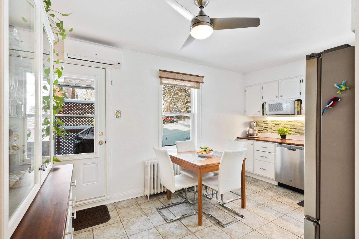 Cuisine - 5551A Av. Notre-Dame-De-Grâce, Montréal (Côte-Des-Neiges/Notre-Dame-De-Grâce), QC - Indoor Photo Showing Kitchen