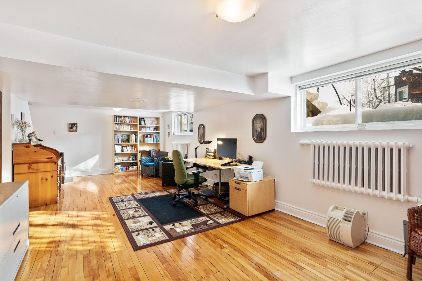 Salle familiale - 5551A Av. Notre-Dame-De-Grâce, Montréal (Côte-Des-Neiges/Notre-Dame-De-Grâce), QC - Indoor Photo Showing Office