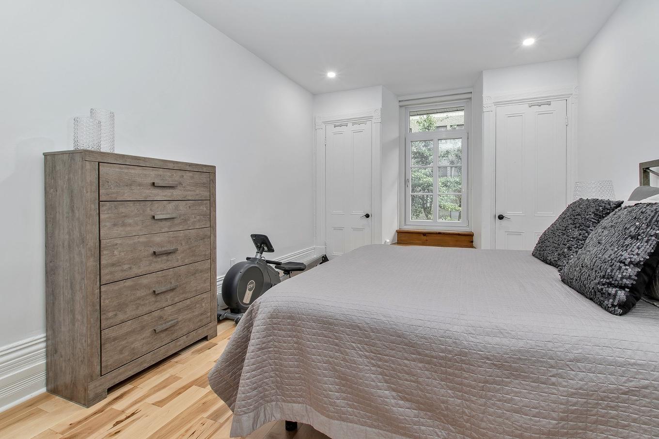 Chambre à coucher principale - 995 Av. De L'Hôtel-De-Ville, Montréal (Ville-Marie), QC - Indoor Photo Showing Bedroom