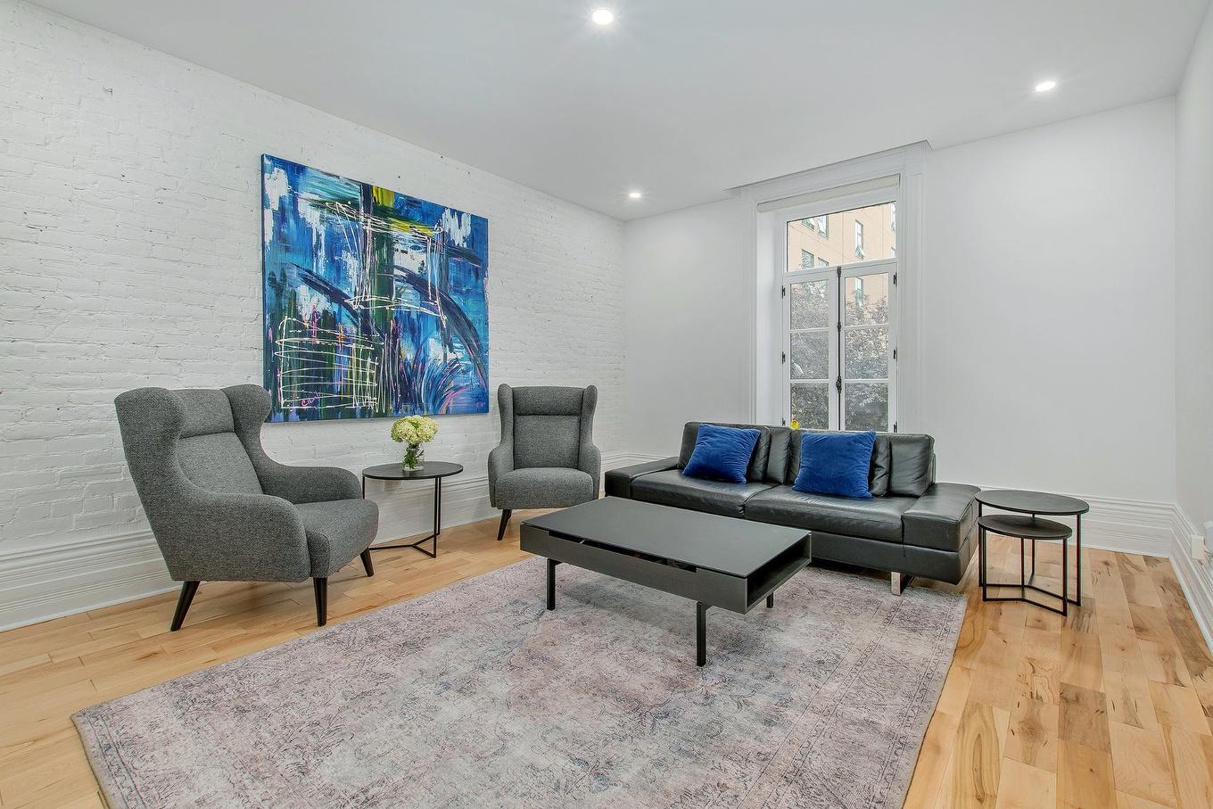 Salon - 995 Av. De L'Hôtel-De-Ville, Montréal (Ville-Marie), QC - Indoor Photo Showing Living Room