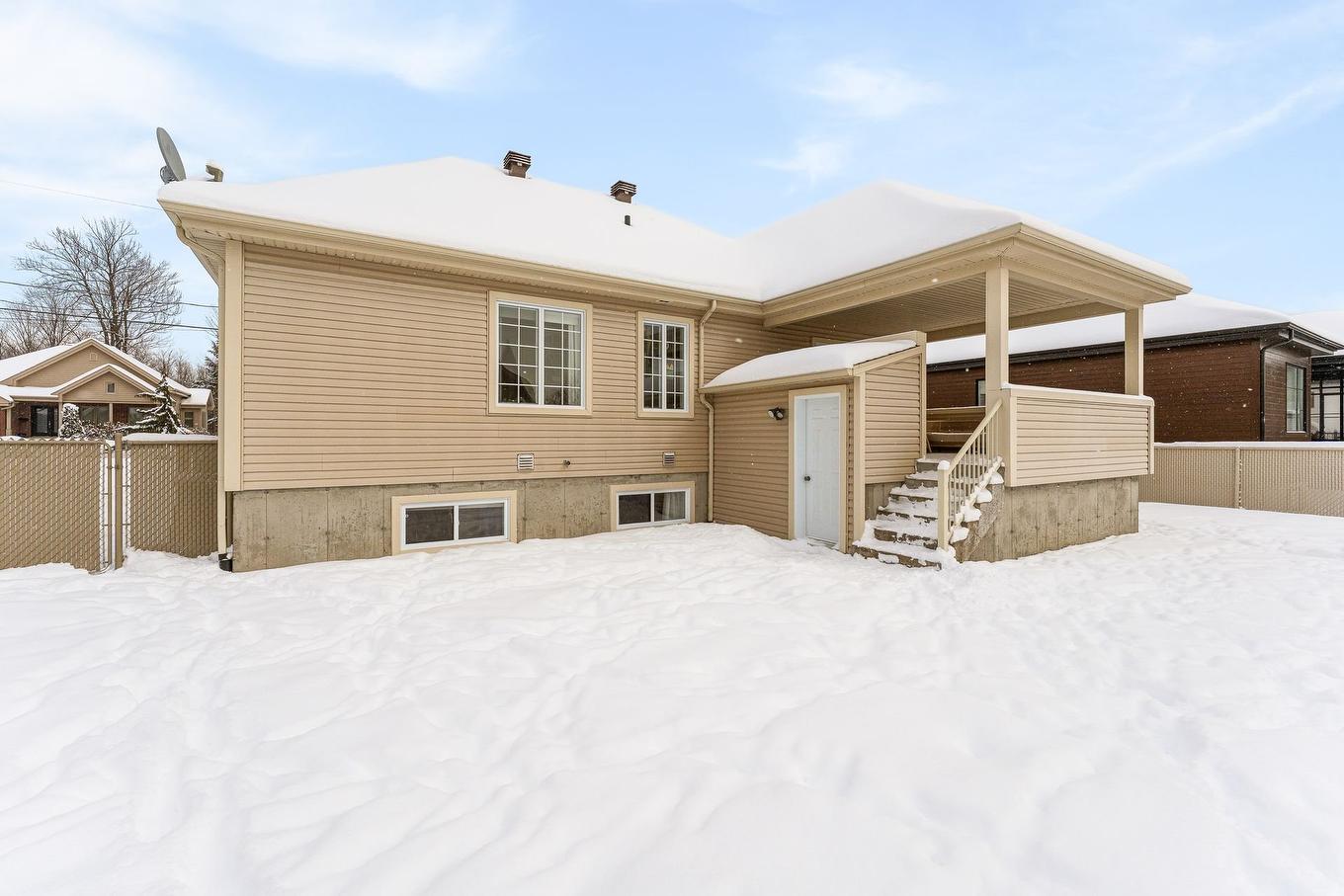 Back facade - 412 Rue De L'Émeraude, Granby, QC - Outdoor With Exterior