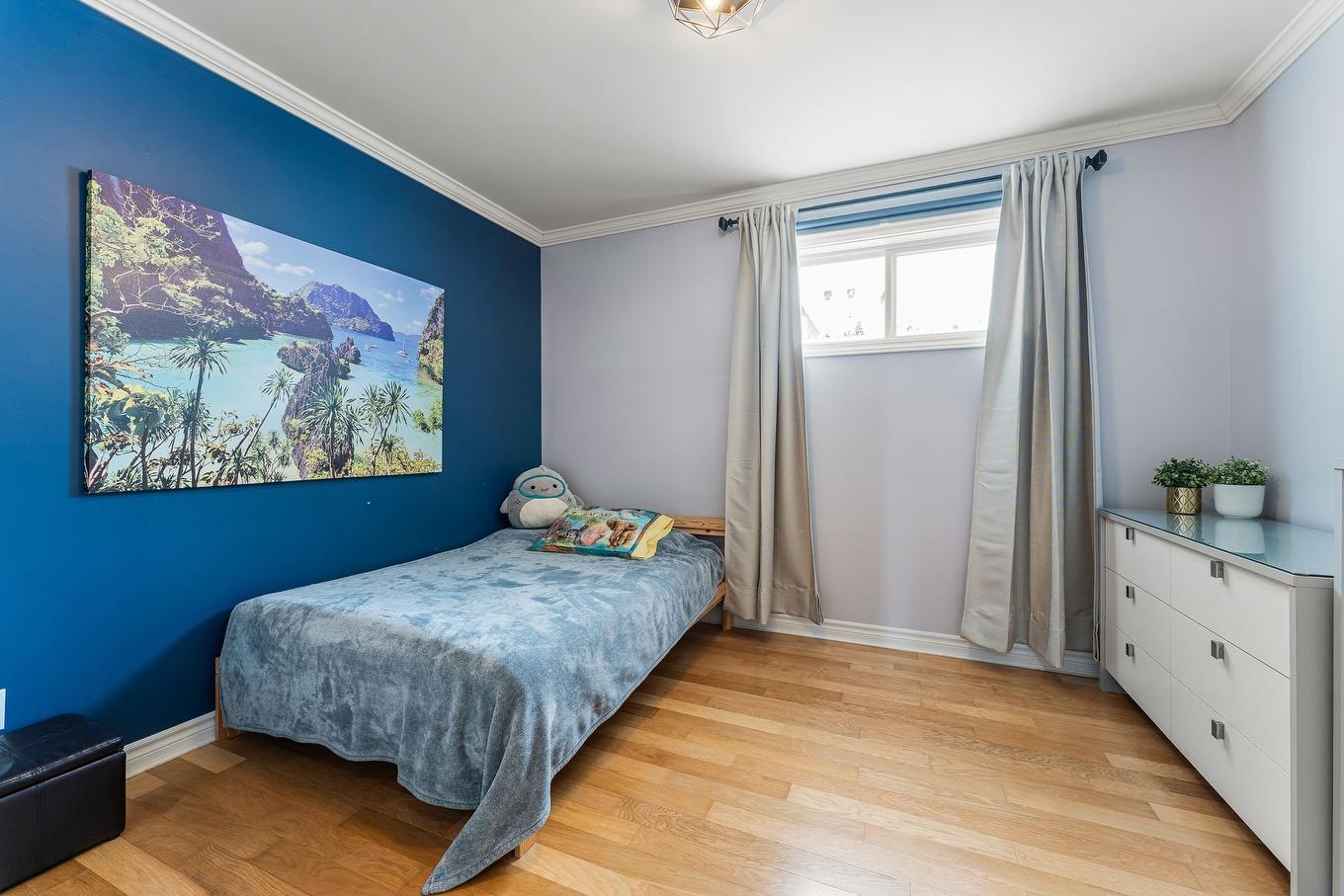 Bedroom - 412 Rue De L'Émeraude, Granby, QC - Indoor Photo Showing Bedroom