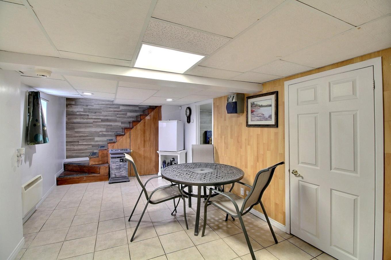 Family room - 281 15E Rue, Val-D'Or, QC - Indoor