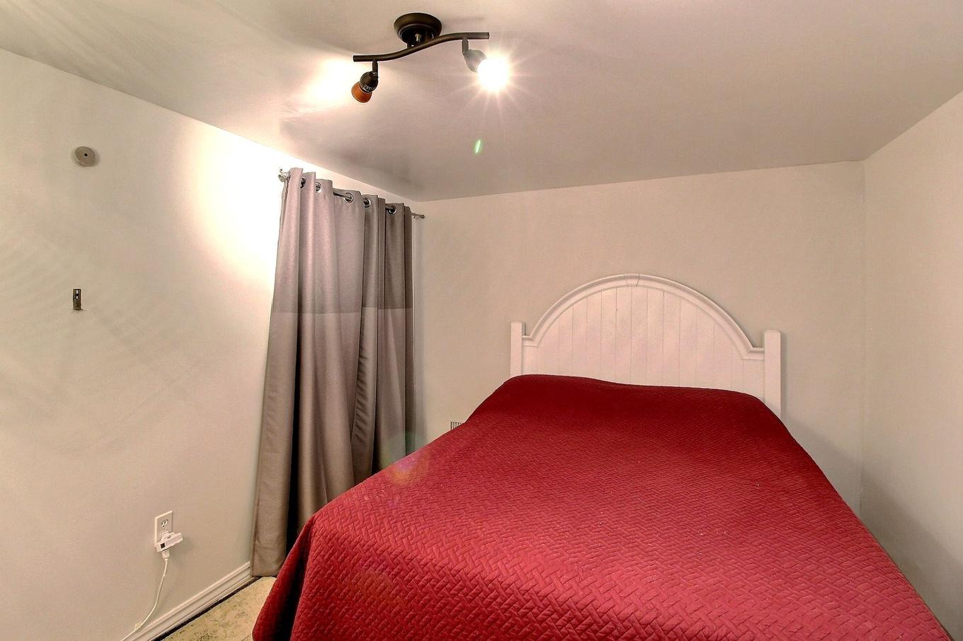 Bedroom - 281 15E Rue, Val-D'Or, QC - Indoor Photo Showing Bedroom