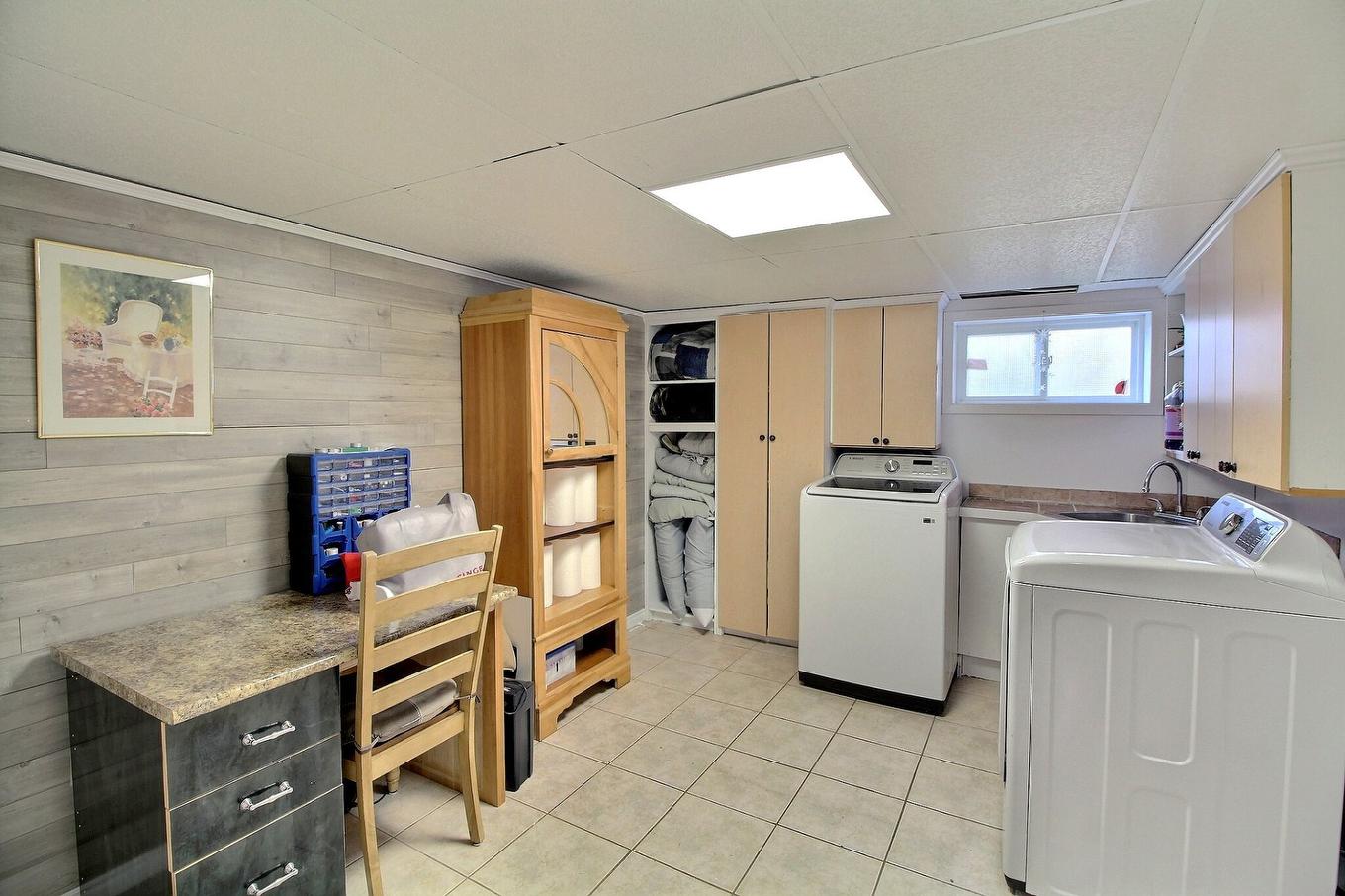 Laundry room - 281 15E Rue, Val-D'Or, QC - Indoor Photo Showing Laundry Room