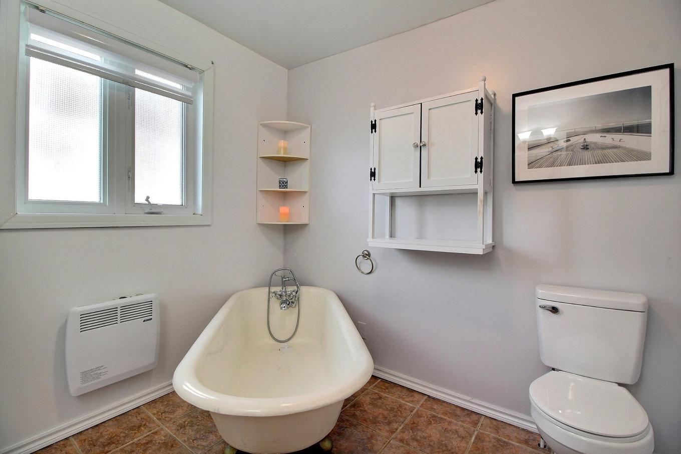 Bathroom - 281 15E Rue, Val-D'Or, QC - Indoor Photo Showing Bathroom