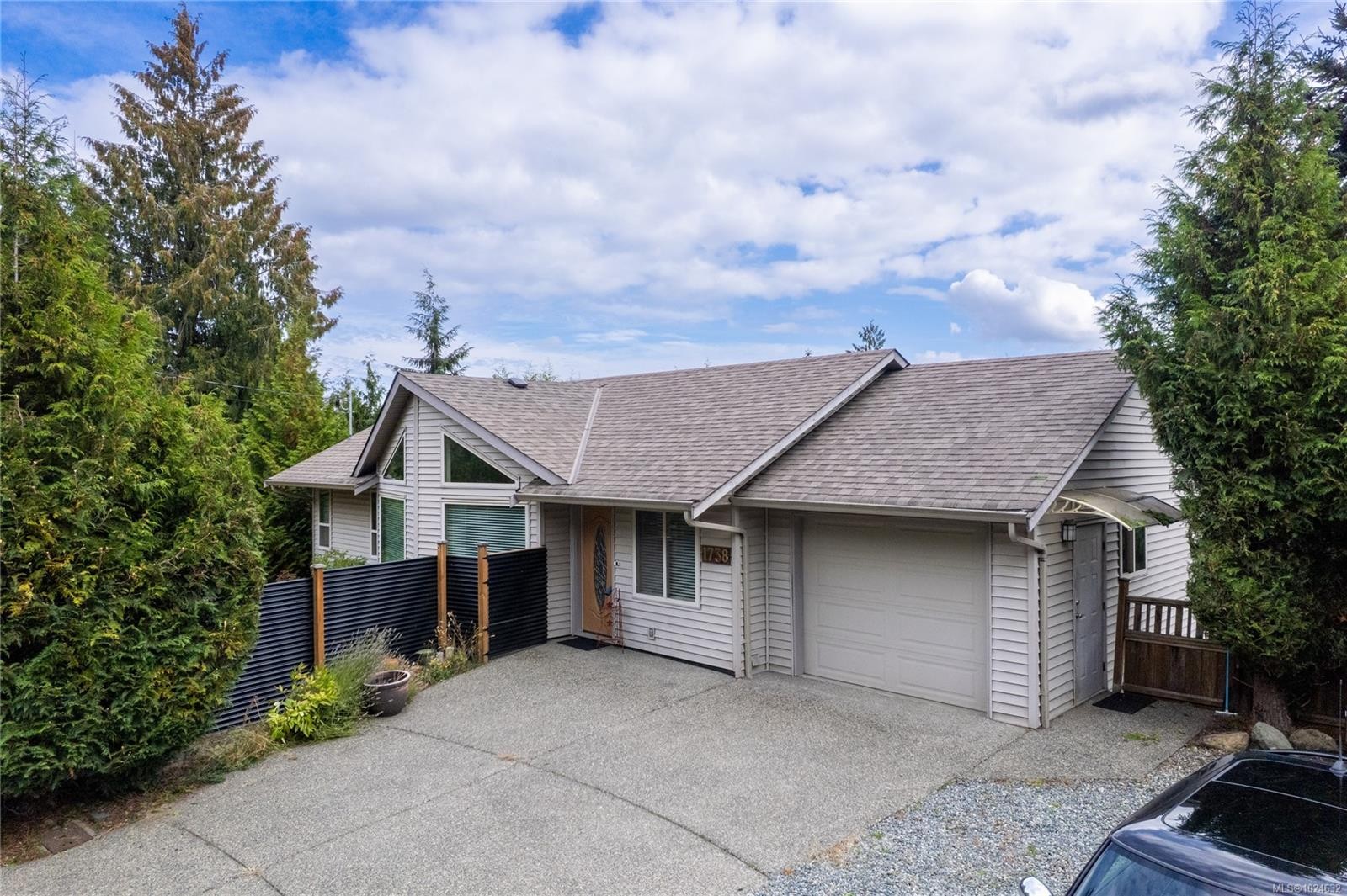 1738 Martini Way, Qualicum Beach, BC