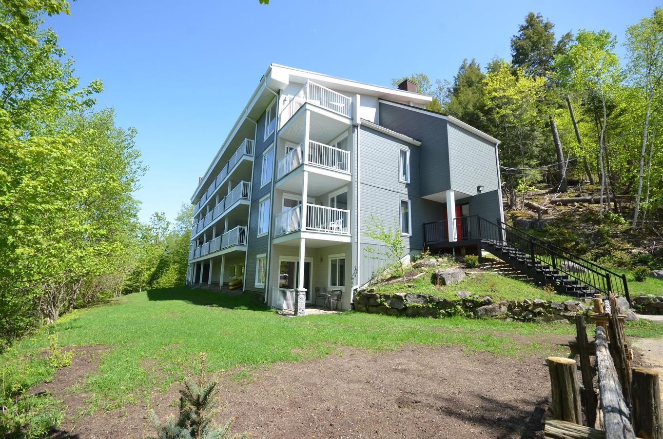 Façade - 207-136 Rue Du Mont-Plaisant, Mont-Tremblant, QC - Outdoor