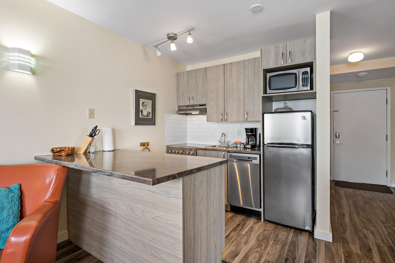Cuisine - 207-136 Rue Du Mont-Plaisant, Mont-Tremblant, QC - Indoor Photo Showing Kitchen