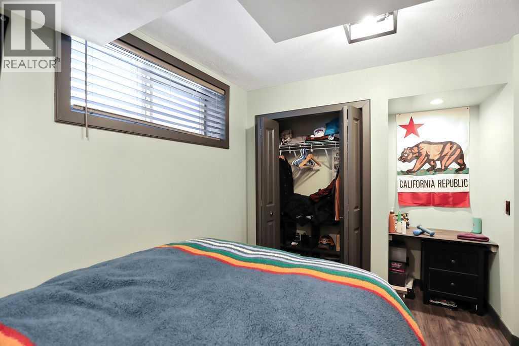 6 Westmount Circle, Okotoks, AB - Indoor Photo Showing Bedroom