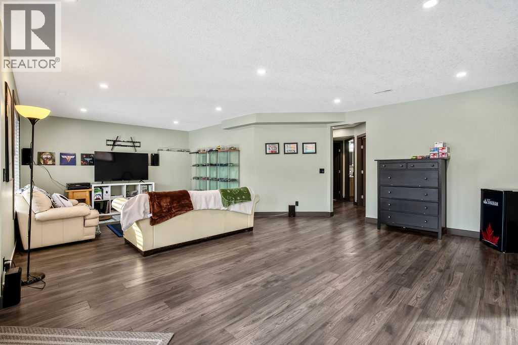 6 Westmount Circle, Okotoks, AB - Indoor