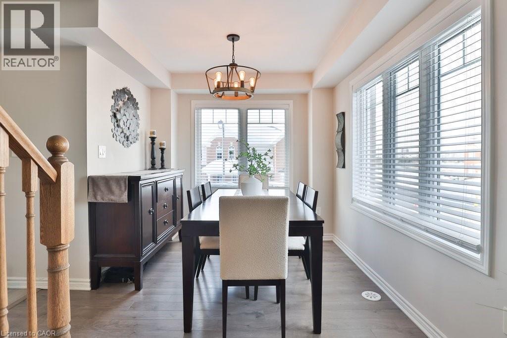 1133 Duignan Crescent, Milton, ON - Indoor Photo Showing Dining Room