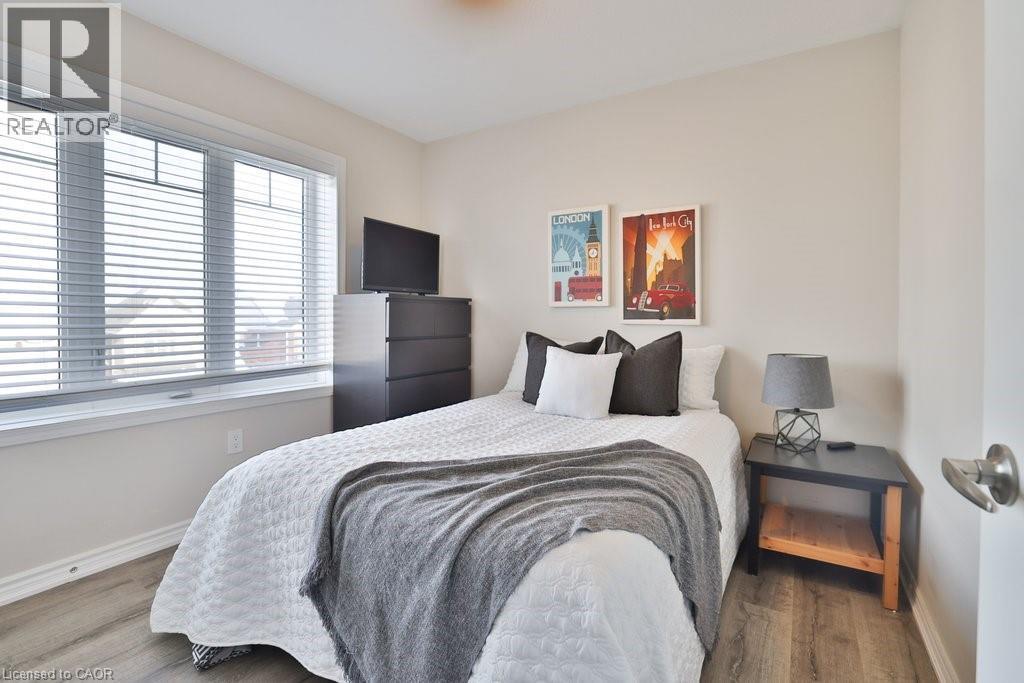 1133 Duignan Crescent, Milton, ON - Indoor Photo Showing Bedroom