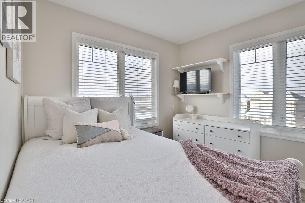 1133 Duignan Crescent, Milton, ON - Indoor Photo Showing Bedroom