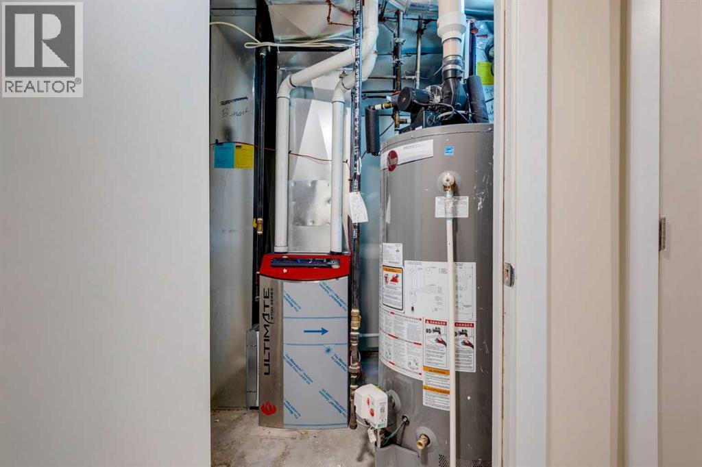 929 38 Street Se, Calgary, AB - Indoor Photo Showing Basement