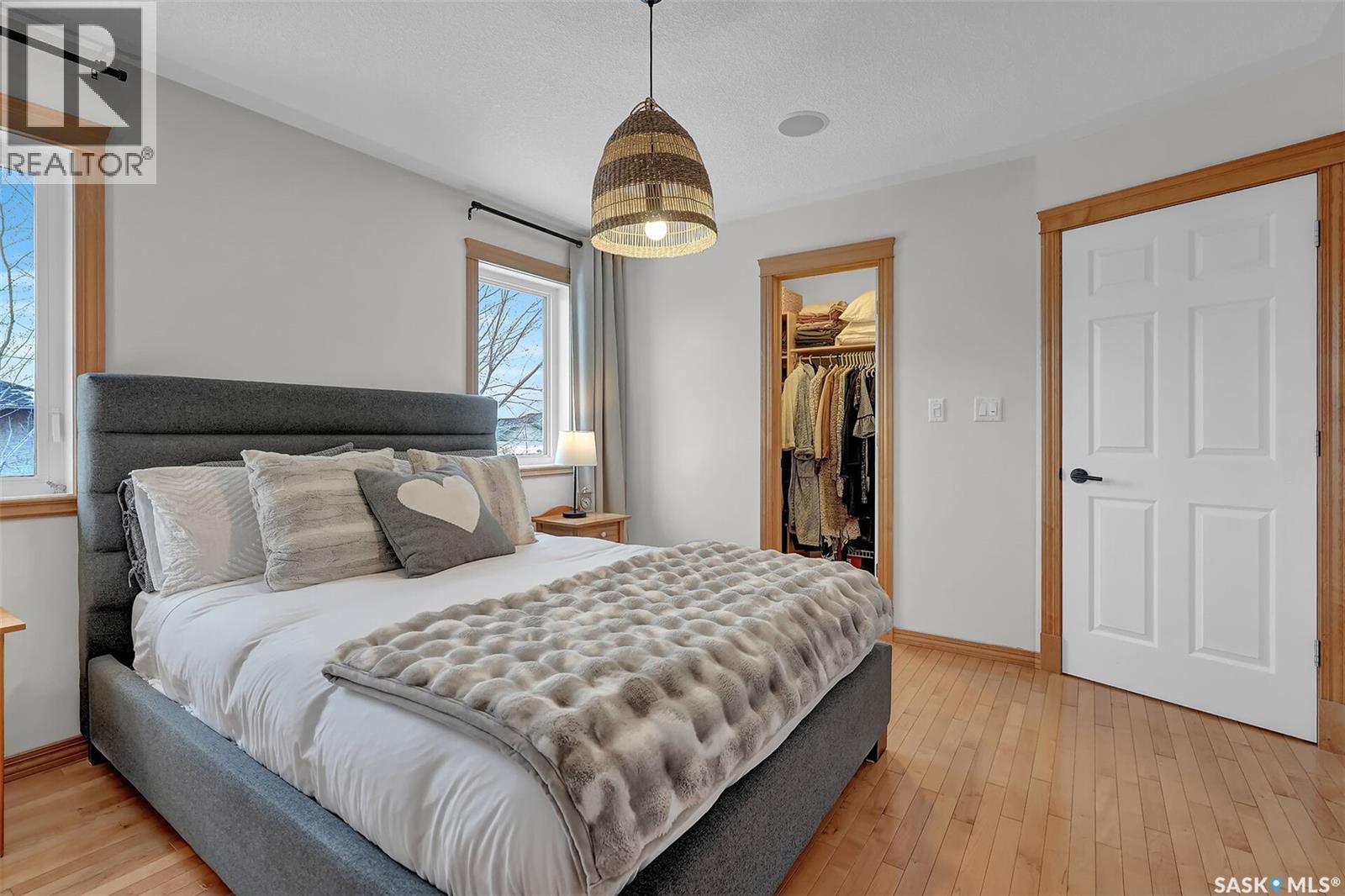 8014 Links Way, Regina, SK - Indoor Photo Showing Bedroom