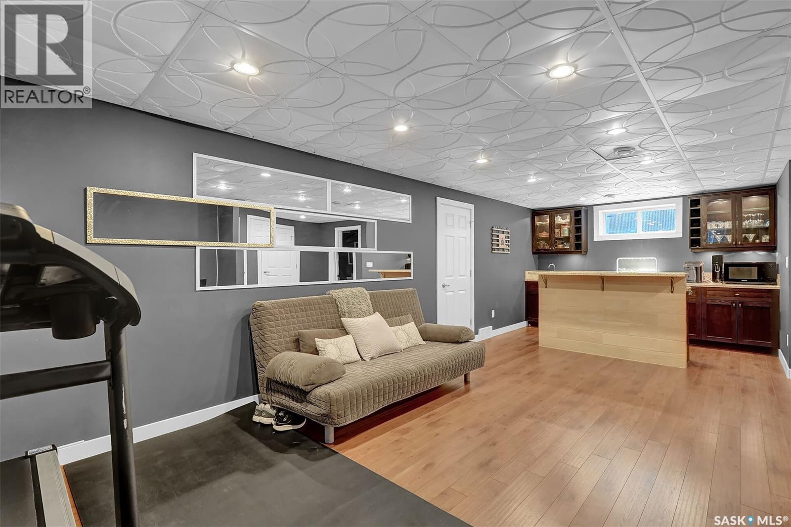 8014 Links Way, Regina, SK - Indoor