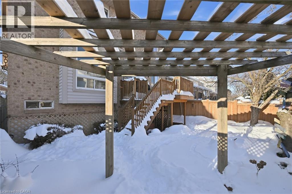5030 Bunton Crescent, Burlington, ON - Outdoor