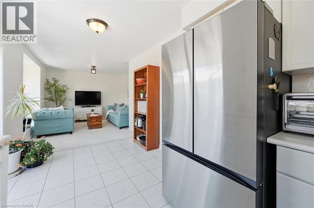 5030 Bunton Crescent, Burlington, ON - Indoor