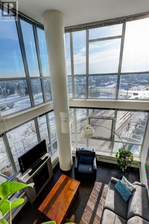 What a view! - 602, 99 Spruce Place Sw, Calgary, AB - Indoor