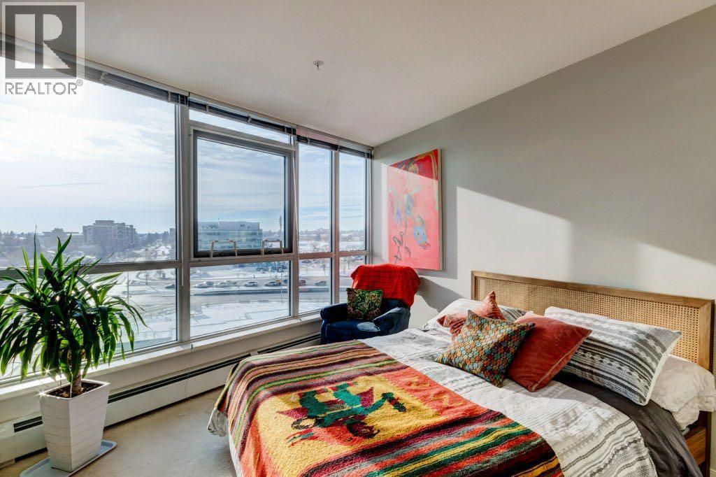 602, 99 Spruce Place Sw, Calgary, AB - Indoor Photo Showing Bedroom