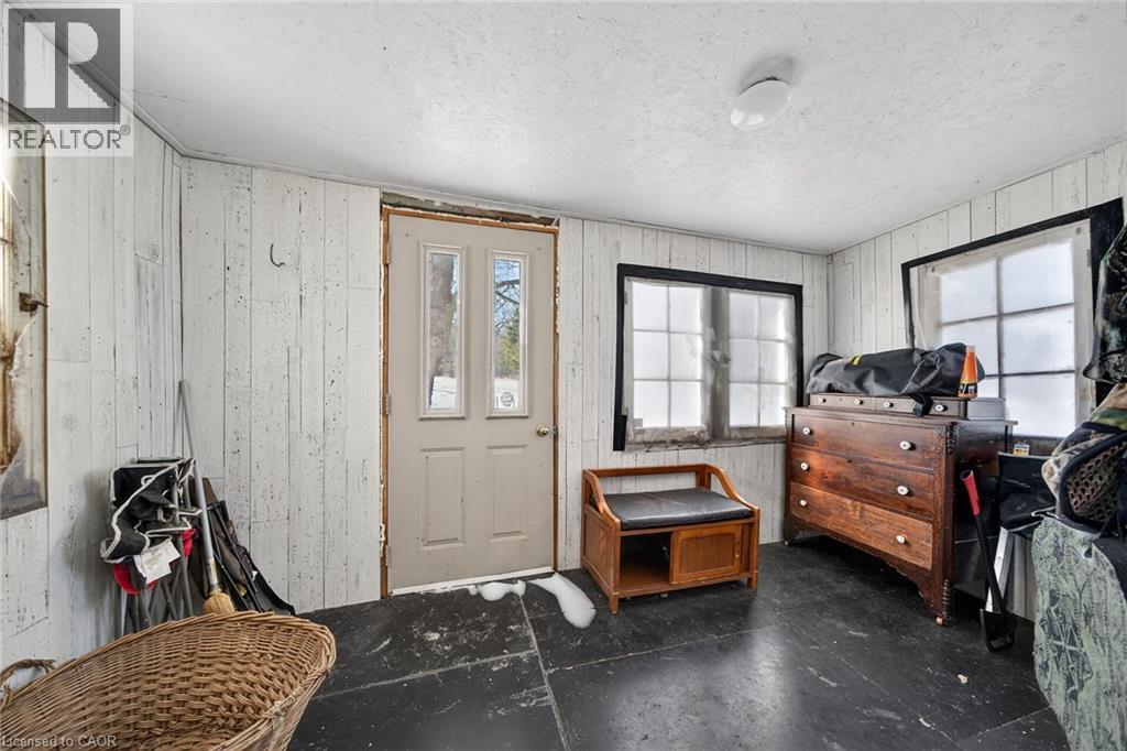 1631 River Road, Cayuga, ON - Indoor