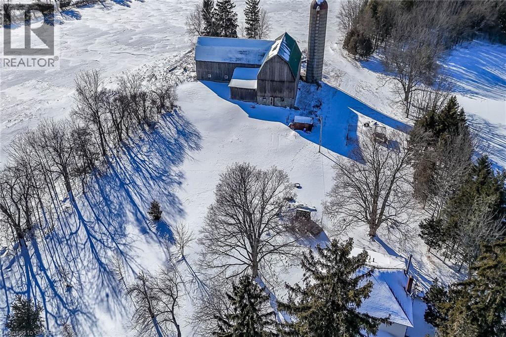 1631 River Road, Cayuga, ON - Outdoor
