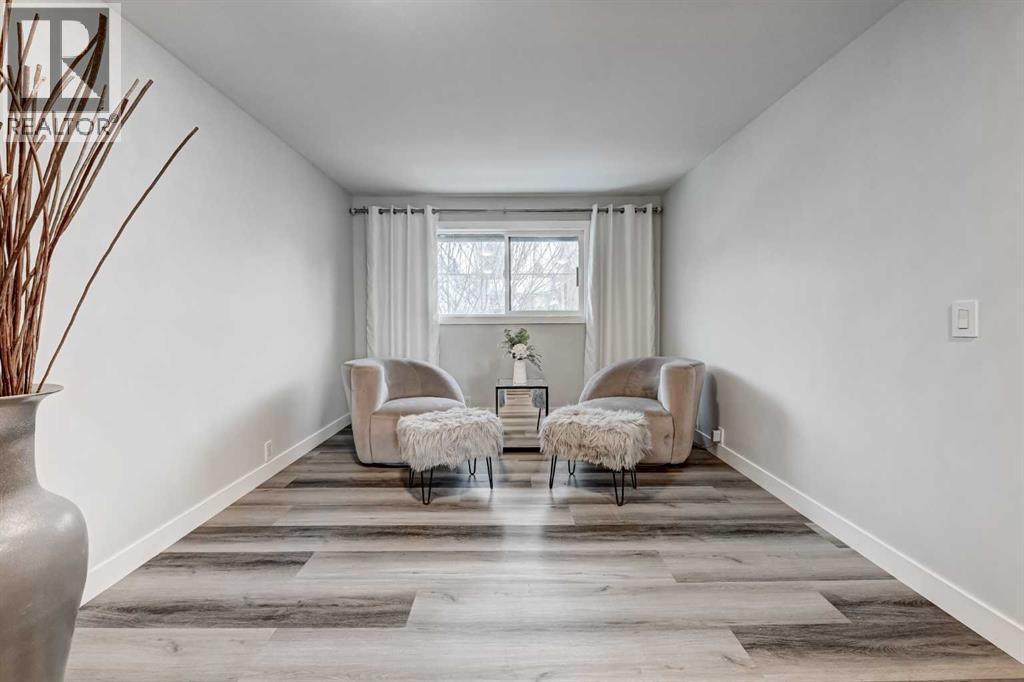 43, 5019 46 Avenue Sw, Calgary, AB - Indoor