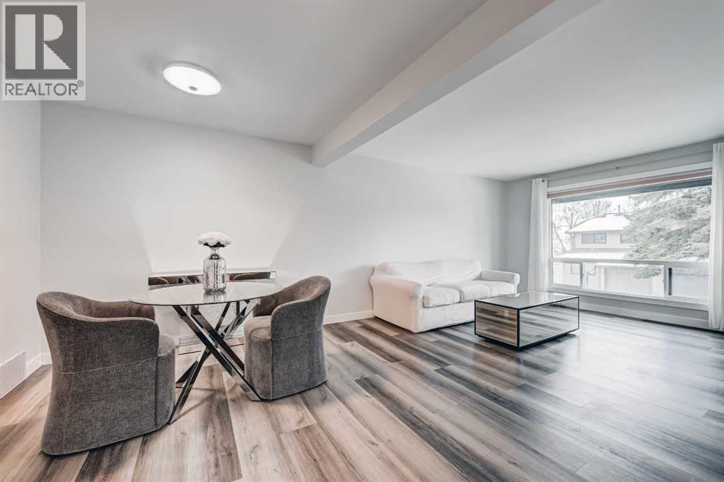 43, 5019 46 Avenue Sw, Calgary, AB - Indoor