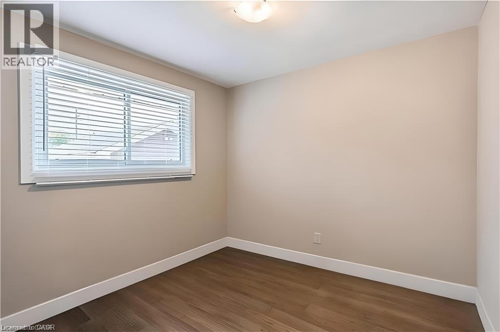 47 Atwater Crescent Unit# Main Floor, Hamilton, ON - Indoor Photo Showing Other Room
