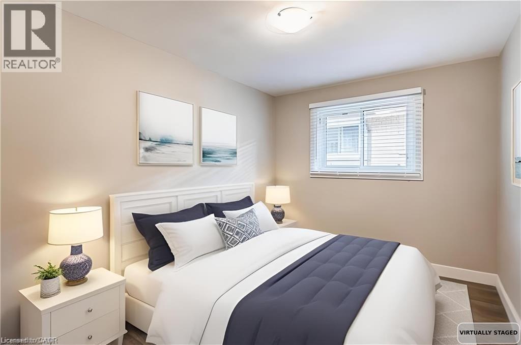 47 Atwater Crescent Unit# Main Floor, Hamilton, ON - Indoor Photo Showing Bedroom