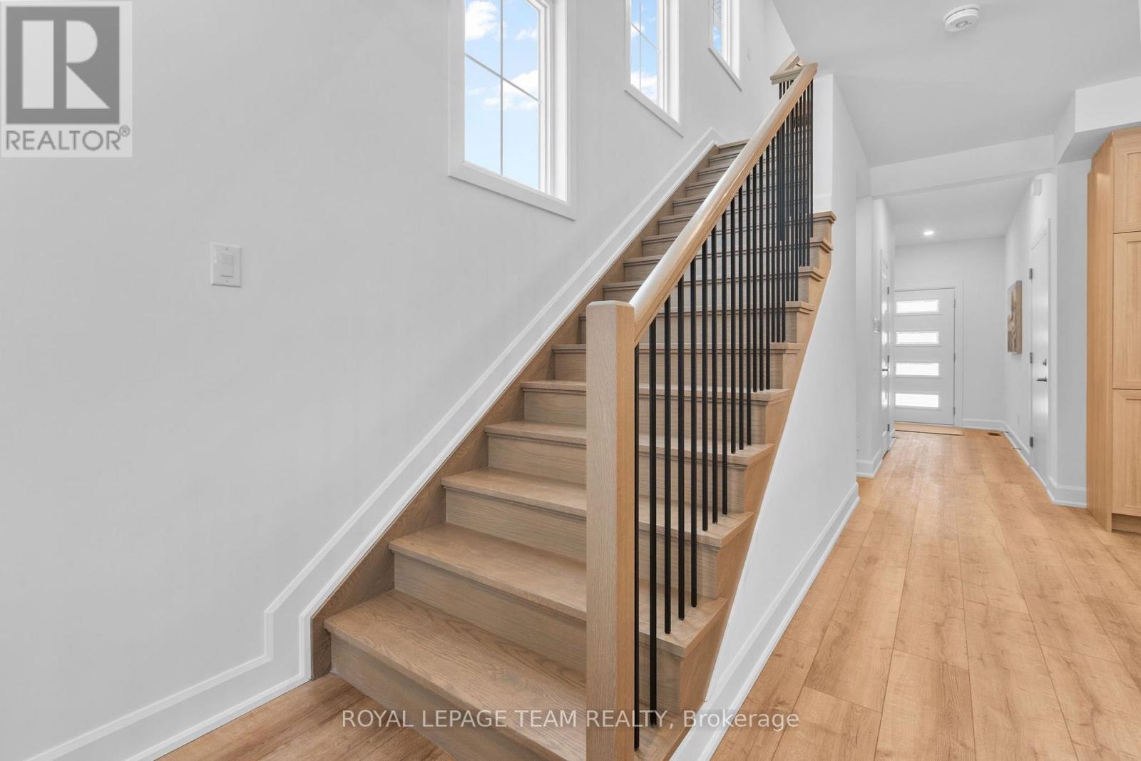 714 Tailslide Private, Ottawa, ON - Indoor Photo Showing Other Room