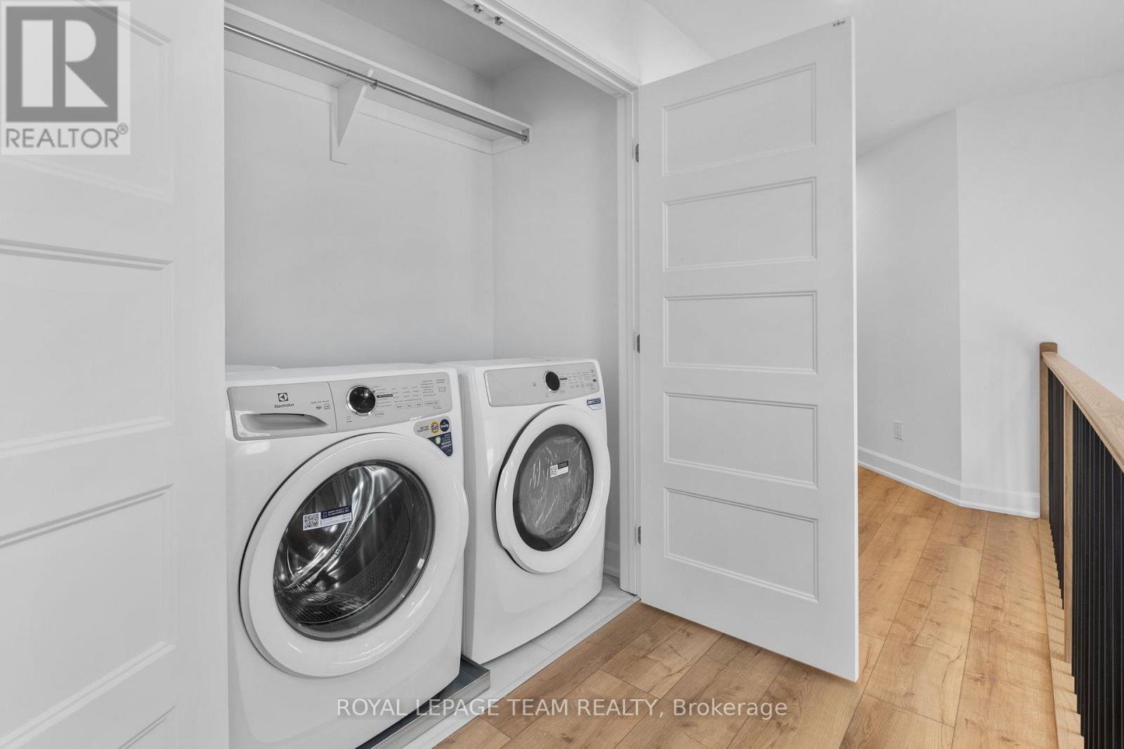 714 Tailslide Private, Ottawa, ON - Indoor Photo Showing Laundry Room
