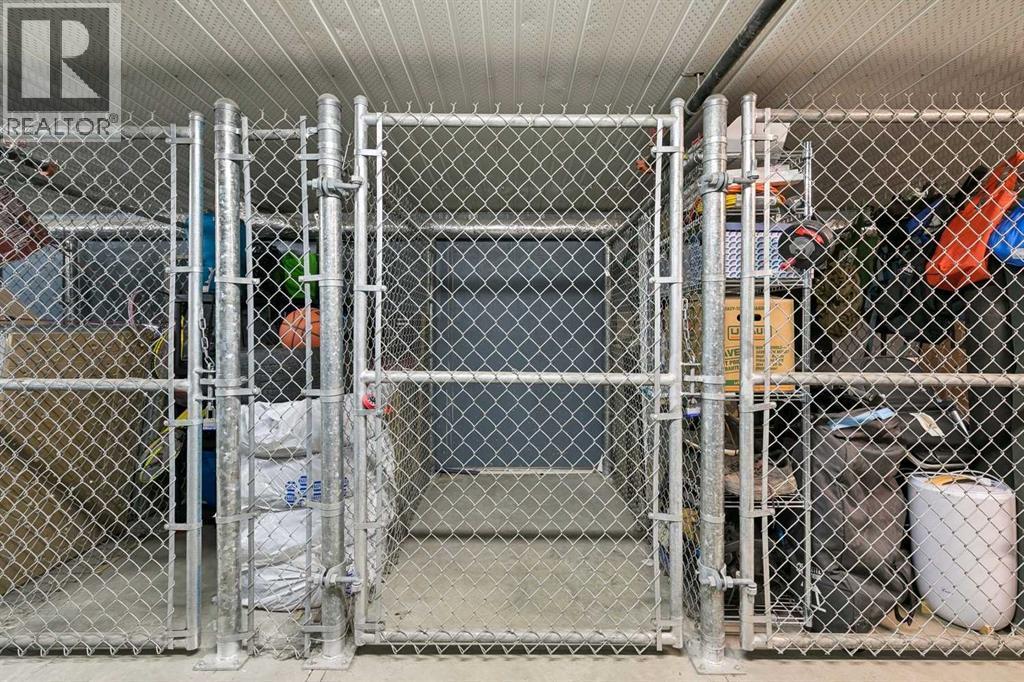 205, 116 7A Street Ne, Calgary, AB - Indoor With Storage