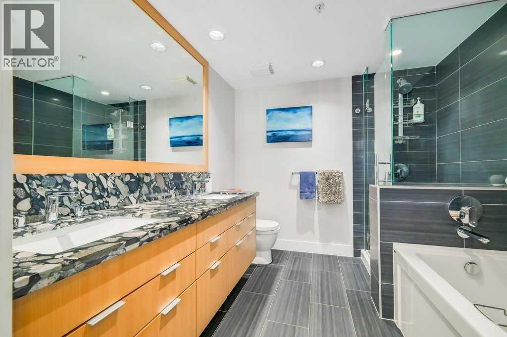 410, 560 6 Avenue Se, Calgary, AB - Indoor Photo Showing Bathroom