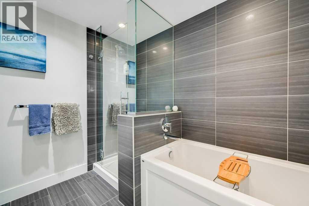 410, 560 6 Avenue Se, Calgary, AB - Indoor Photo Showing Bathroom