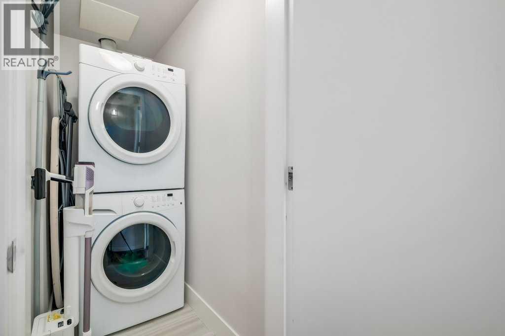 410, 560 6 Avenue Se, Calgary, AB - Indoor Photo Showing Laundry Room