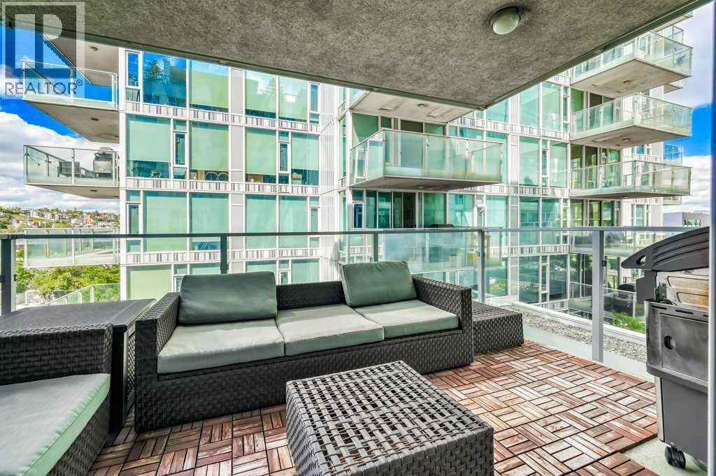410, 560 6 Avenue Se, Calgary, AB - Outdoor With Balcony With Exterior