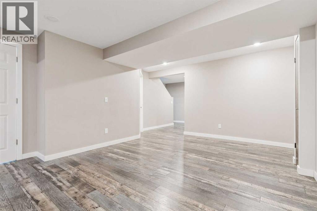 1005 Eagleview Place Nw, High River, AB - Indoor Photo Showing Other Room