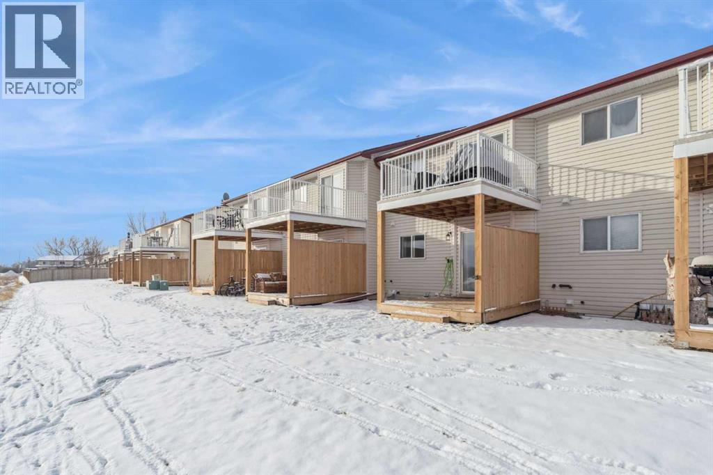 1005 Eagleview Place Nw, High River, AB - Outdoor With Exterior