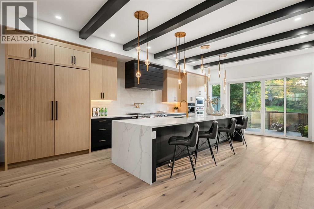 1415 24 Street Sw, Calgary, AB - Indoor Photo Showing Kitchen