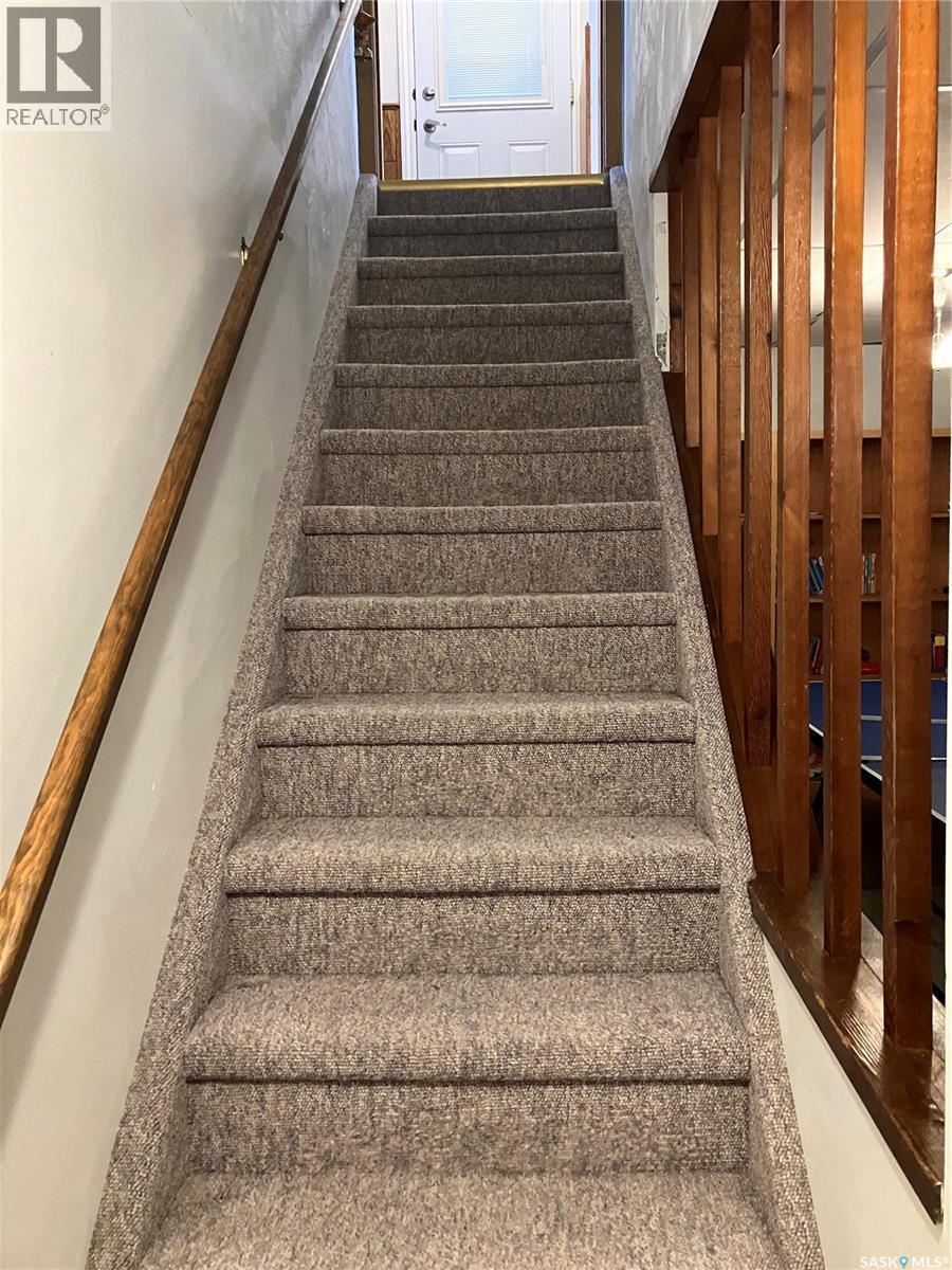 402 3Rd Street Nw, Ituna, SK