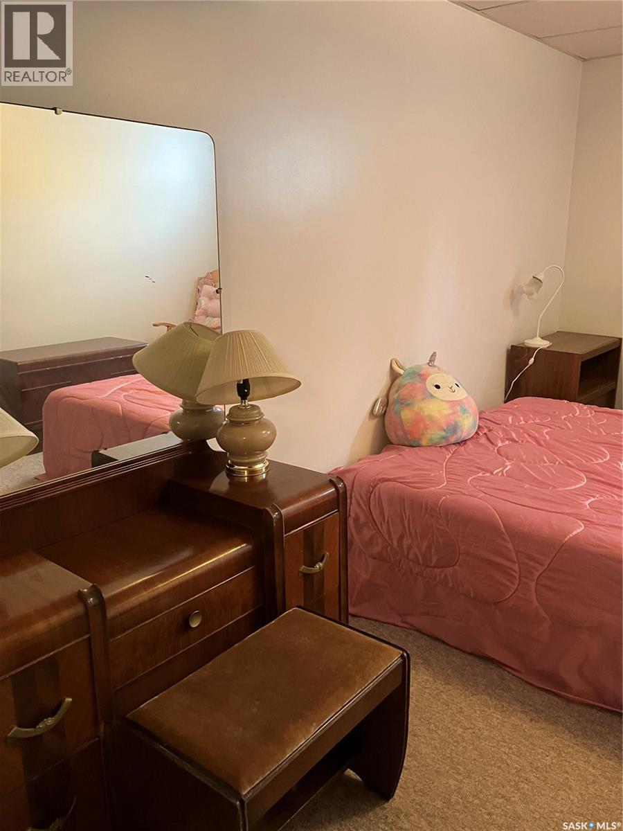 402 3Rd Street Nw, Ituna, SK