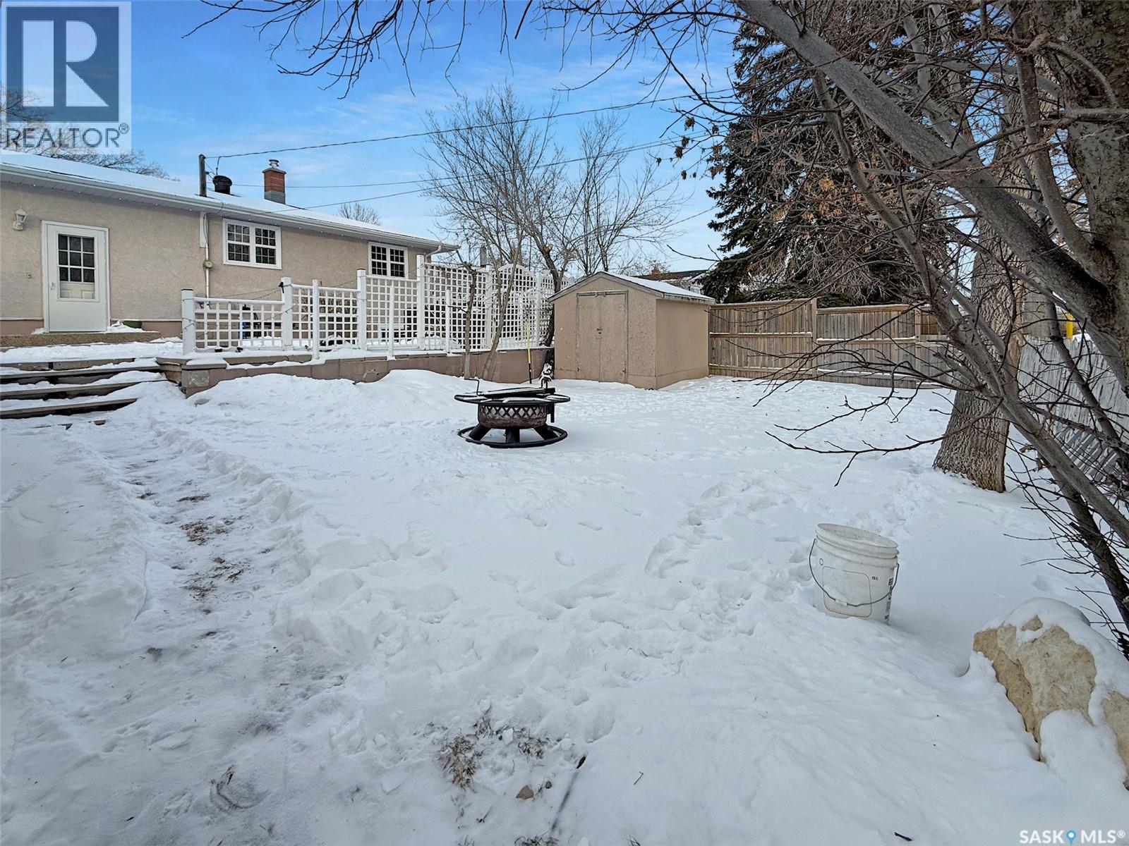 1110 Bothwell Drive, Swift Current, SK - Outdoor With Deck Patio Veranda