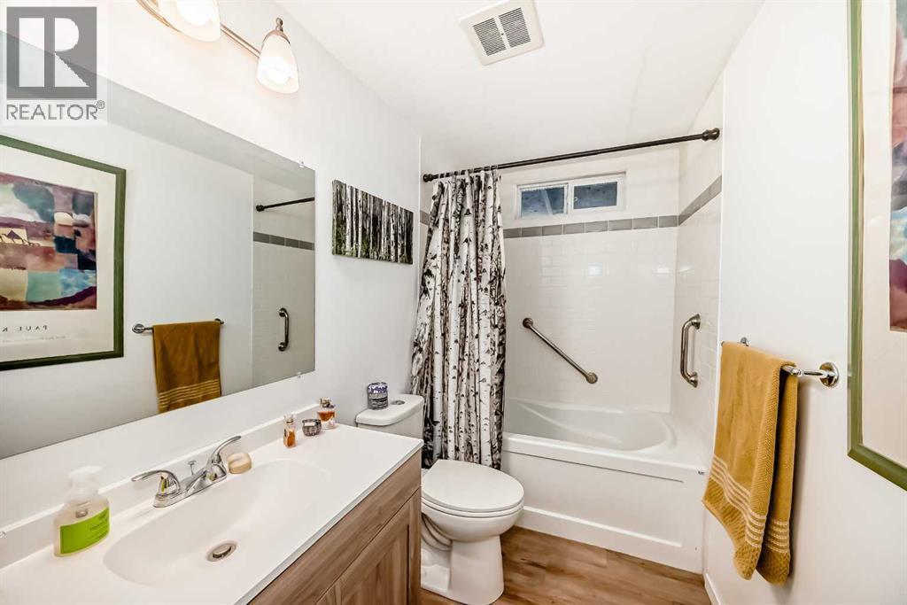 Bathroom - 189, 99 Arbour Lake Road Nw, Calgary, AB