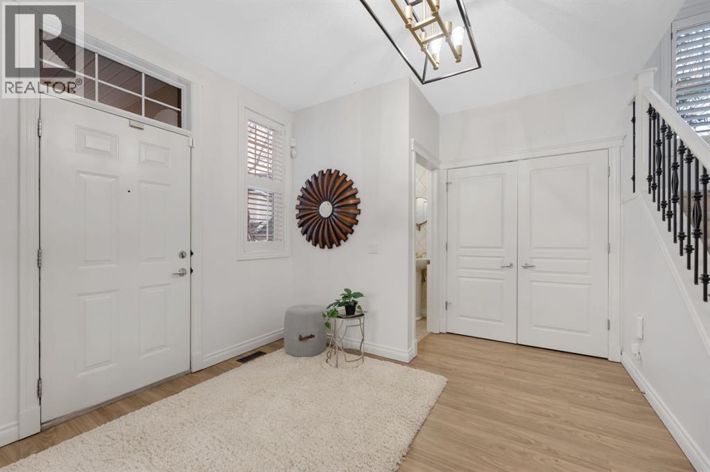 12, 10 St Julien Drive Sw, Calgary, AB - Indoor Photo Showing Other Room