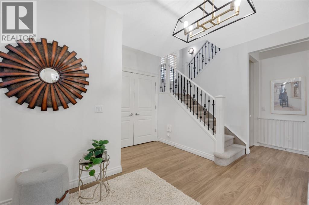 12, 10 St Julien Drive Sw, Calgary, AB - Indoor Photo Showing Other Room