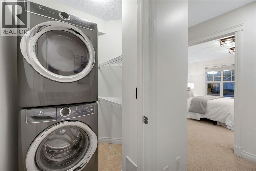 12, 10 St Julien Drive Sw, Calgary, AB - Indoor Photo Showing Laundry Room