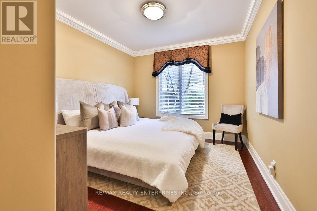 683 Canyon Street, Mississauga, ON - Indoor Photo Showing Bedroom