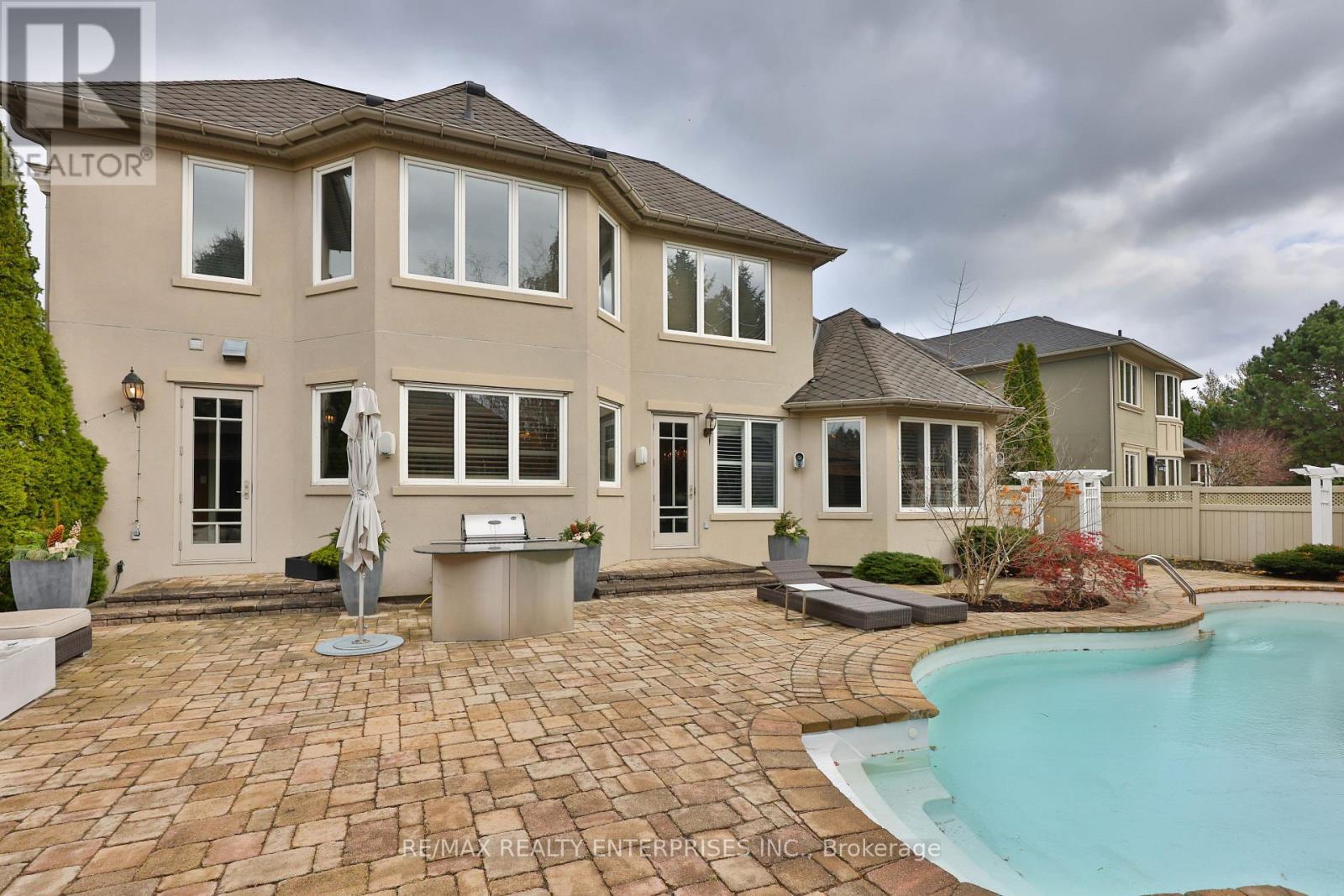 683 Canyon Street, Mississauga, ON - Outdoor With In Ground Pool With Deck Patio Veranda
